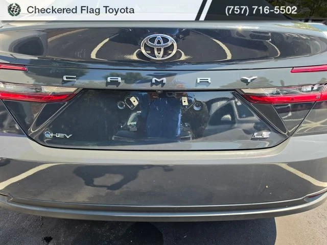 Used 2025 Underground Toyota LE image 7