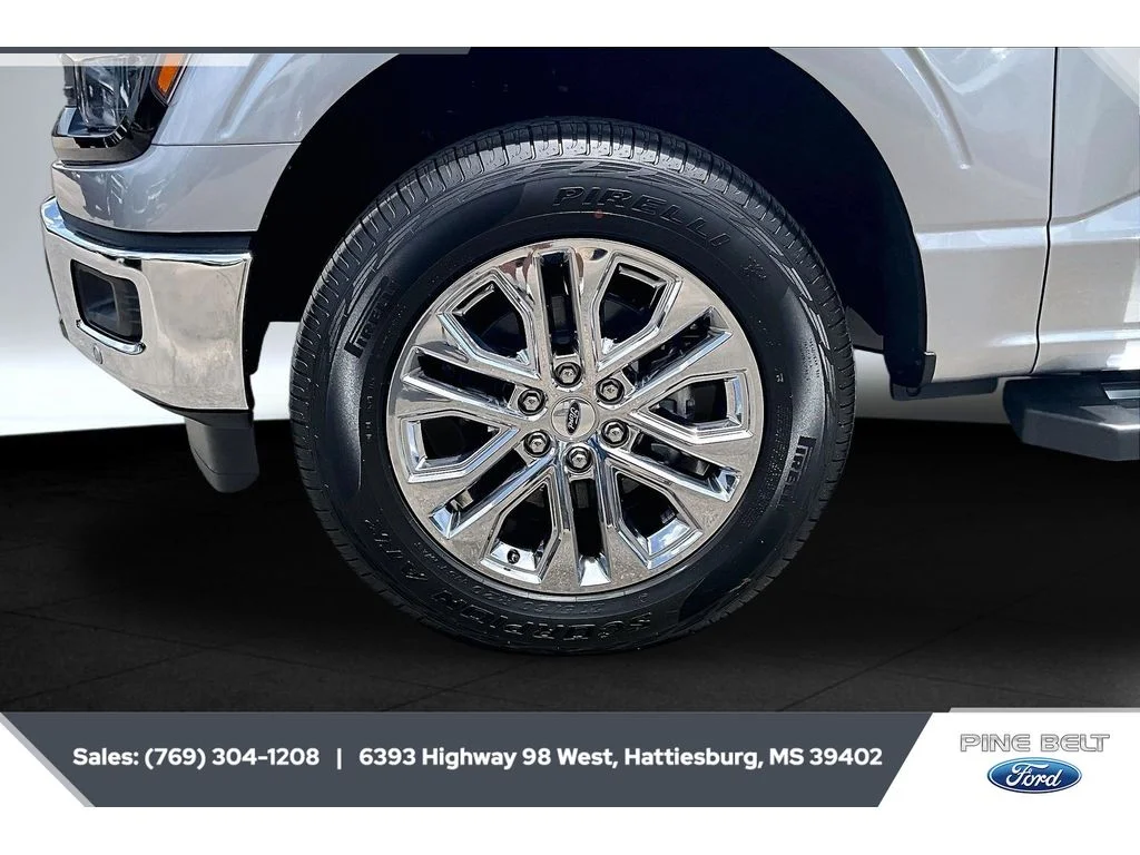 New 2026 Iconic Silver Metallic Ford XLT image 7