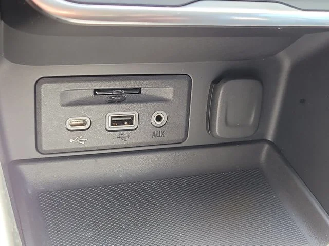 Certified Used 2020 Black GMC SLE image 27