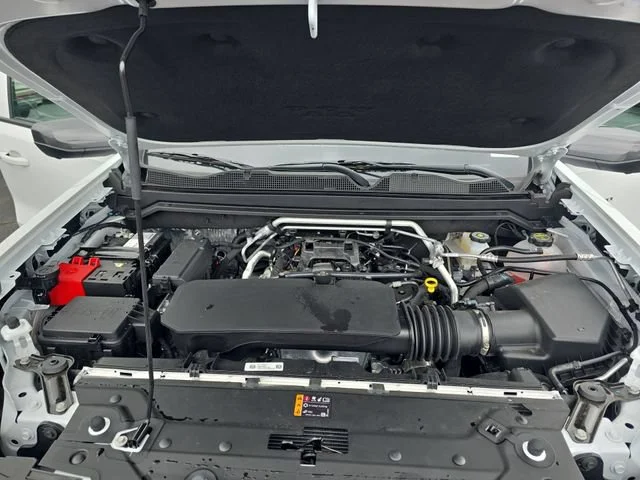 Used 2026 Summit White Chevrolet LT image 31