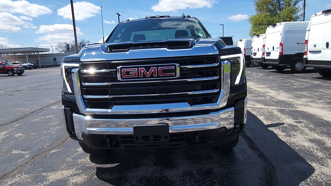 New 2026 Black GMC SLE image 3