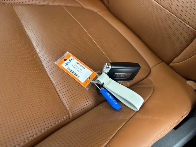 Used 2025  Jaguar P250 R-Dynamic S image 28