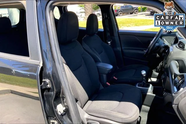 Used 2018 Black Jeep Latitude image 7