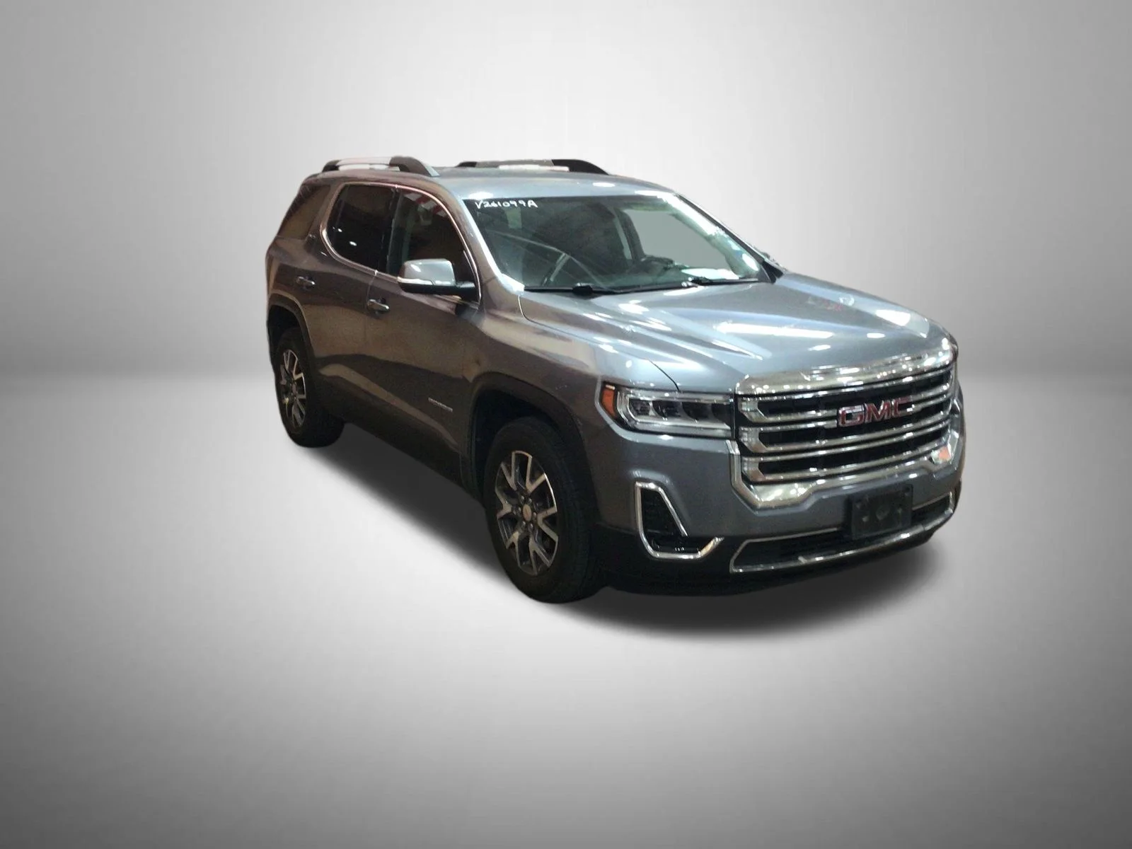 Used 2020 Gray GMC SLE image 3