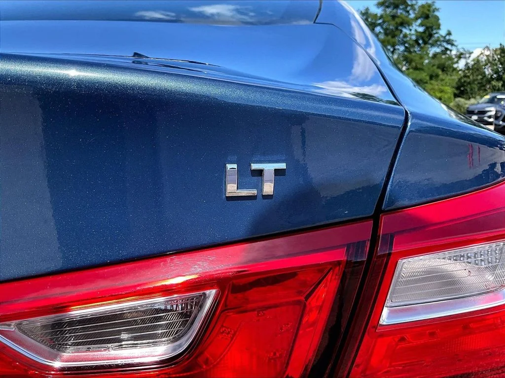 Used 2024 Blue Chevrolet LT image 27