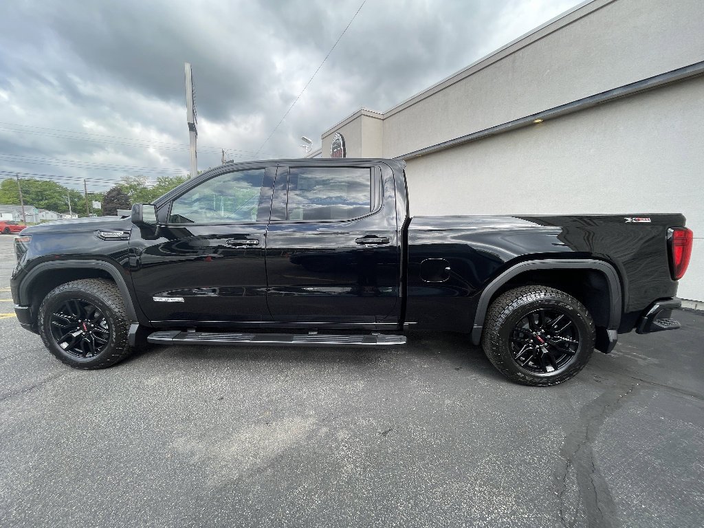 New 2026 Onyx Black GMC Elevation image 10