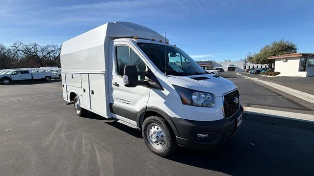 Used 2024 Oxford White Ford Base image 2