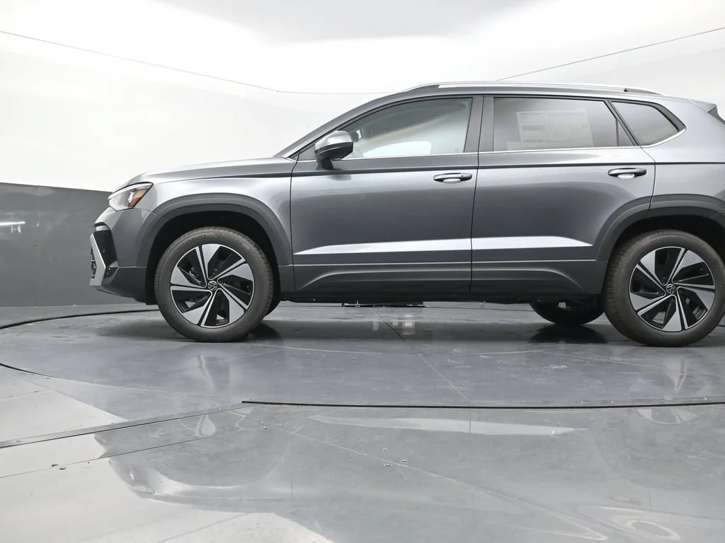 New 2026 Gray Volkswagen 1.5T SE image 25
