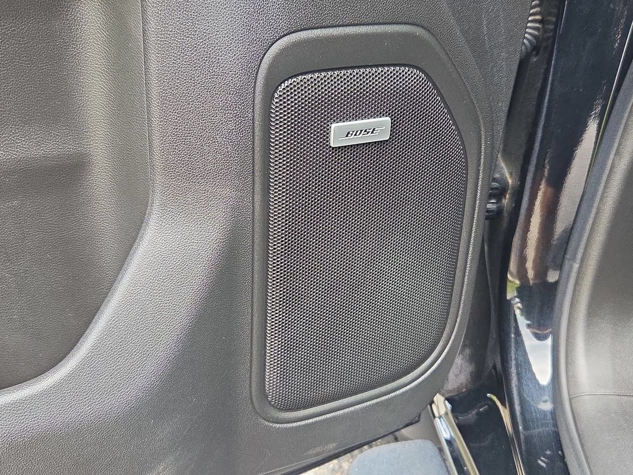Used 2022 ONYX BLACK GMC AT4 image 24
