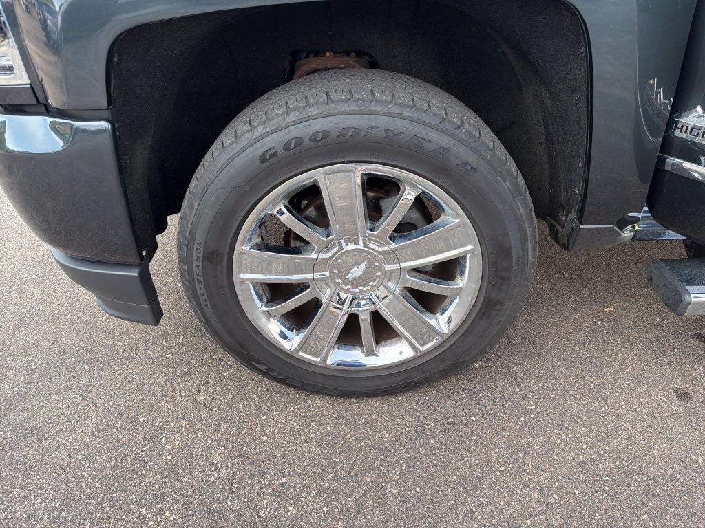 Certified Used 2017 GRAPHITE METALLIC Chevrolet High Country image 25