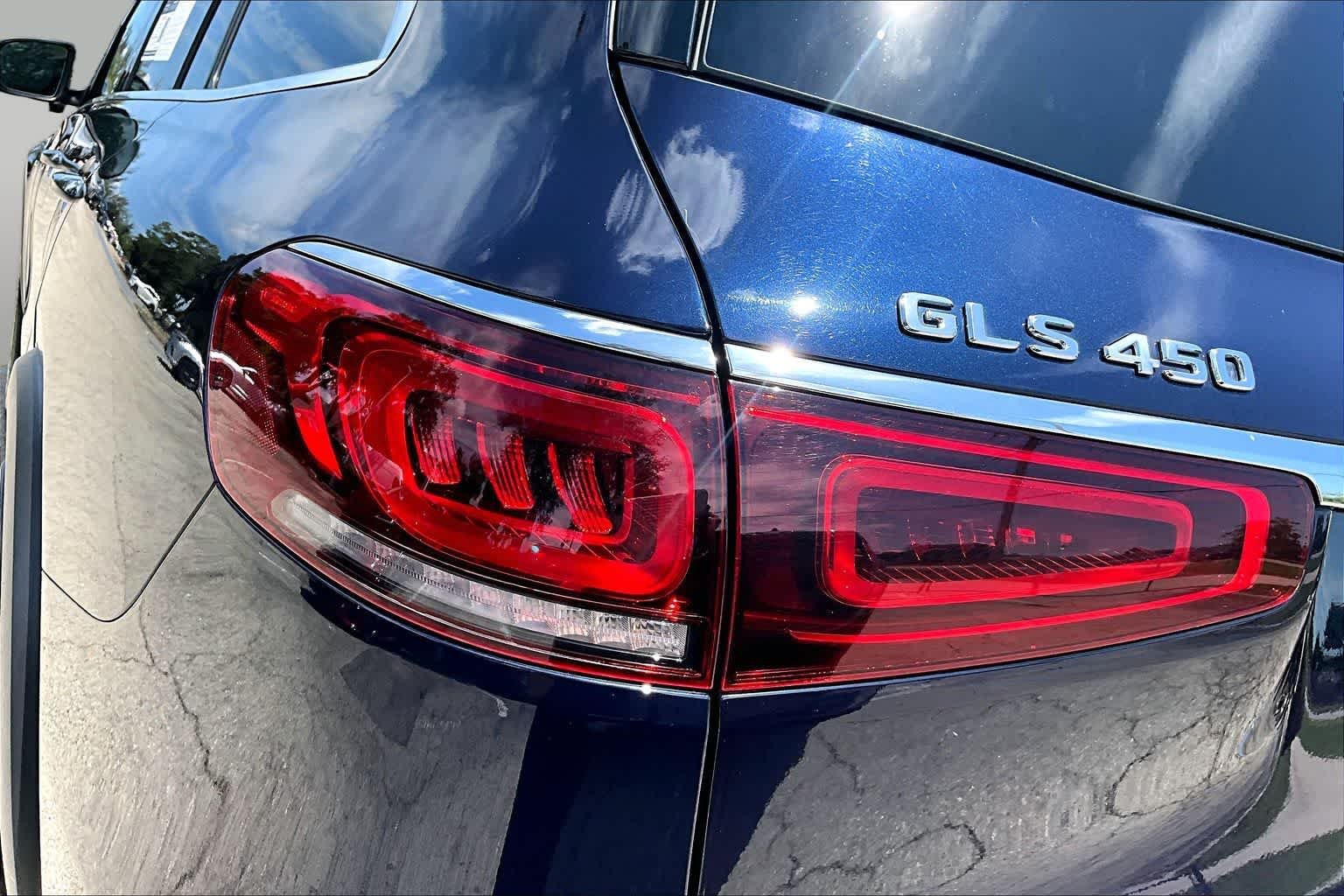 Used 2021 Lunar Blue Metallic Mercedes-Benz GLS 450 image 29