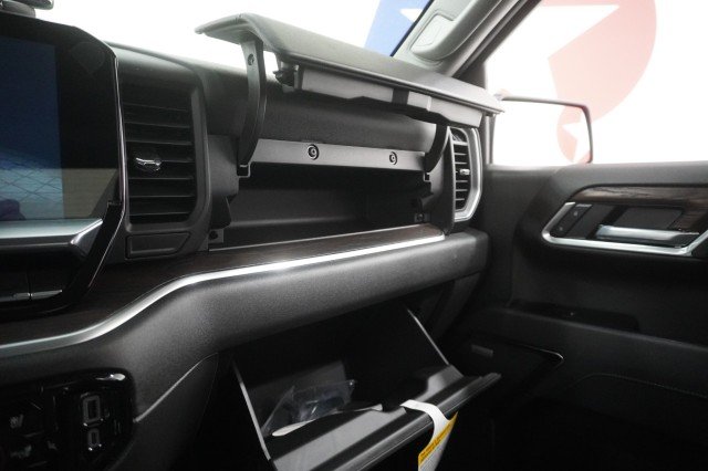 2026 GMC Sierra 1500 SLT - Photo 40