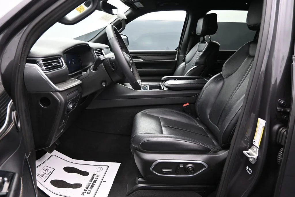 Used 2024 Gray Jeep Series II image 9