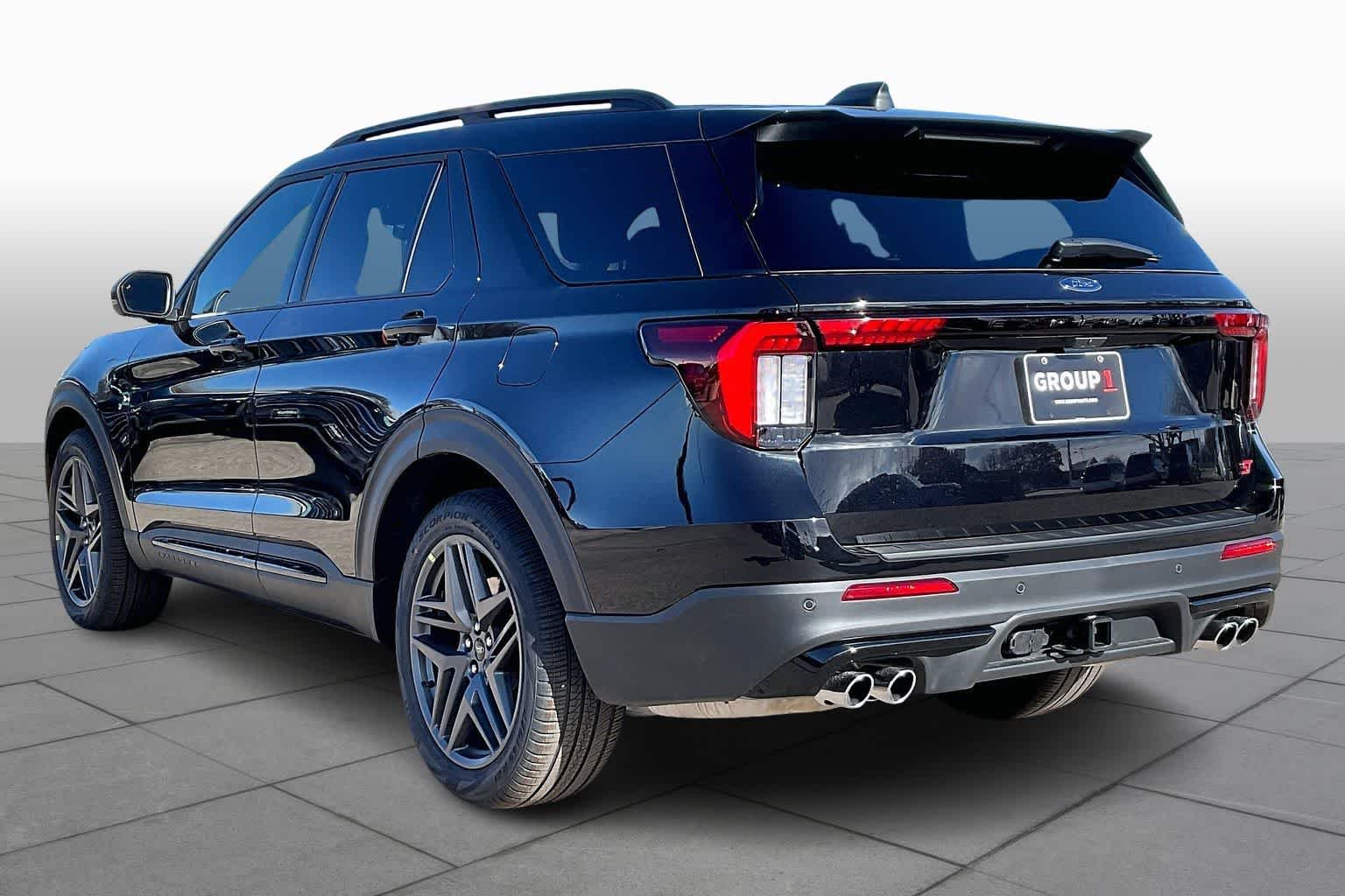 New 2026 Agate Black Metallic Ford ST image 12