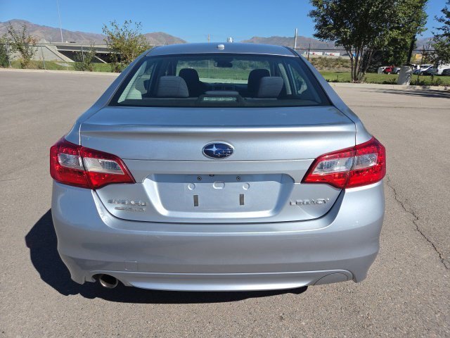 Used 2015 Ice Silver Metallic Subaru 2.5i Premium image 4