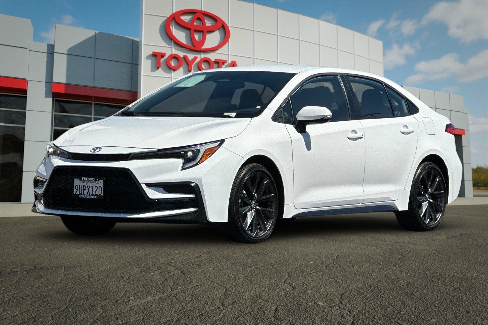 Certified Used 2026 Ice Cap Toyota SE image 7
