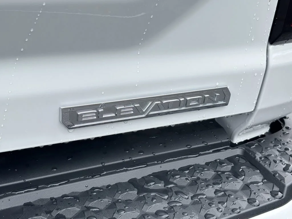 New 2026 Summit White GMC Elevation image 9