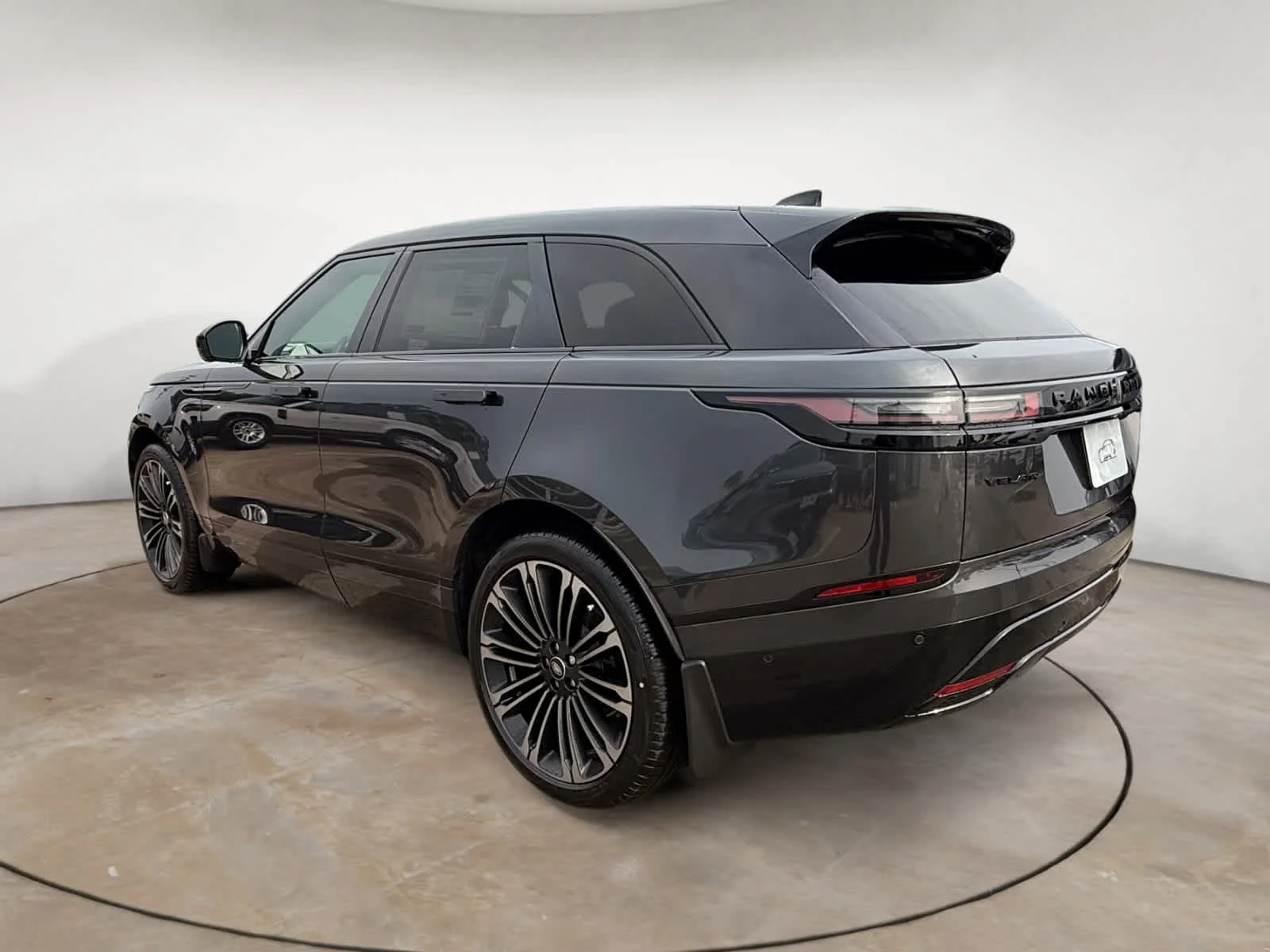 New 2026 Carpathian Grey Land Rover Belgravia Edition image 3
