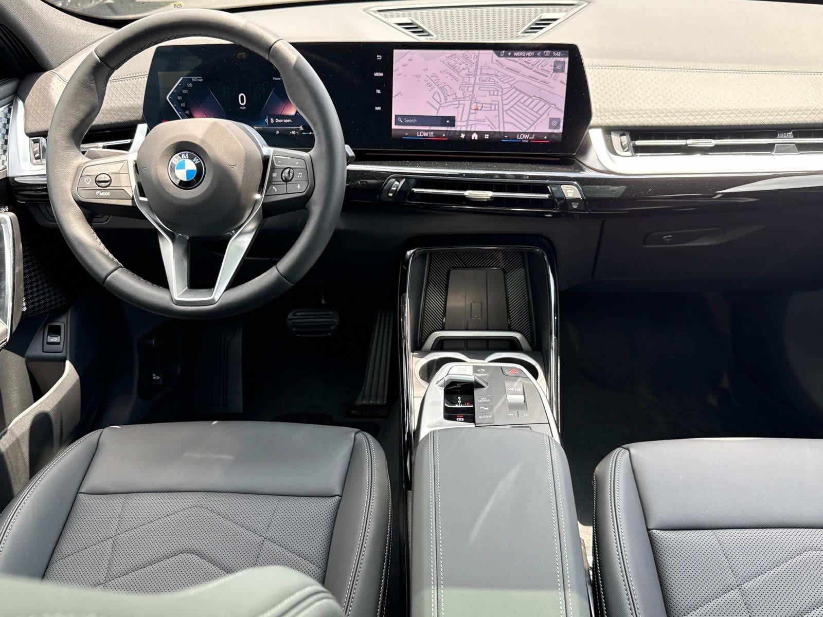 2025 BMW X2 28i - Photo 17