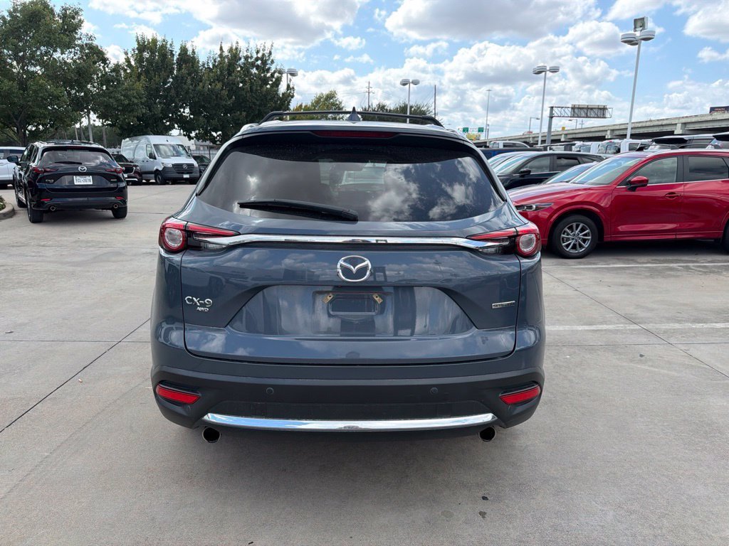 Used 2022 Polymetal Gray Metallic Mazda Carbon Edition image 4