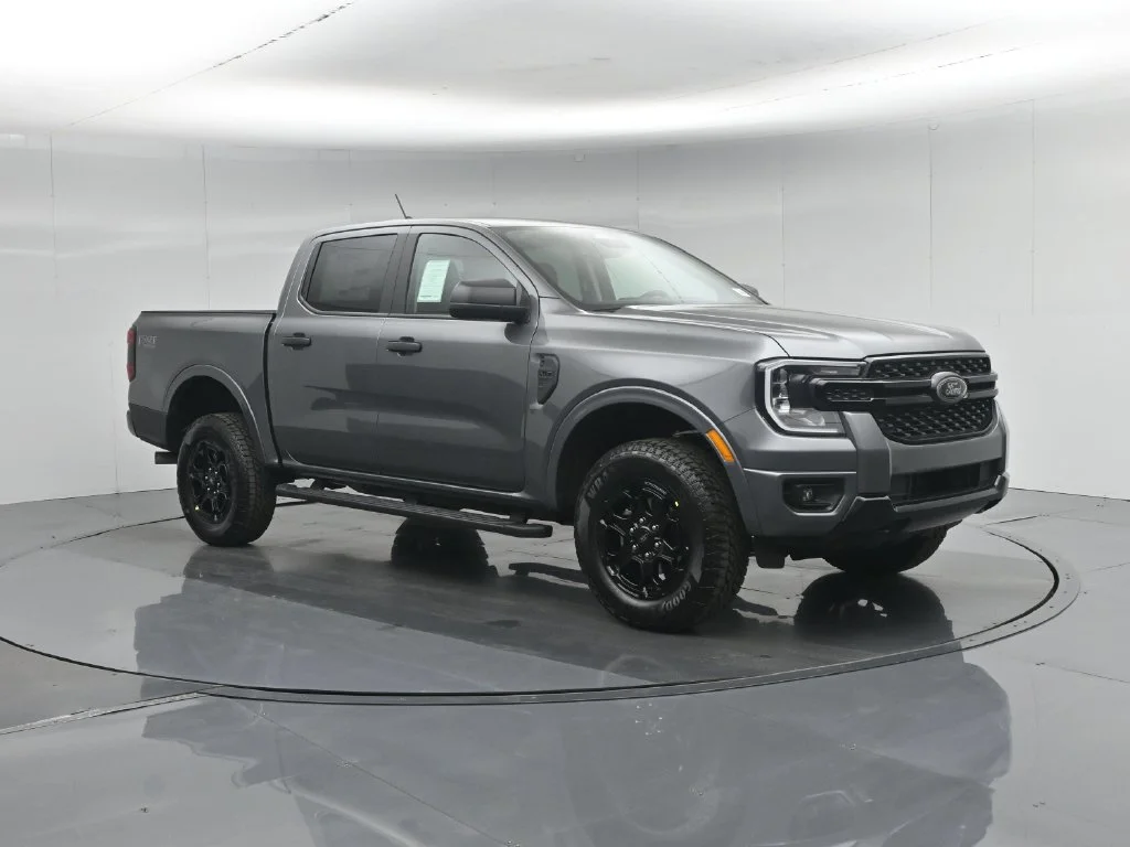 New 2026 Carbonized Gray Metallic Ford XLT image 24