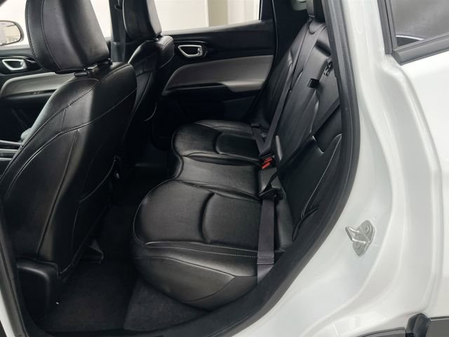 Certified Used 2025 White Jeep Limited 4x4 image 11
