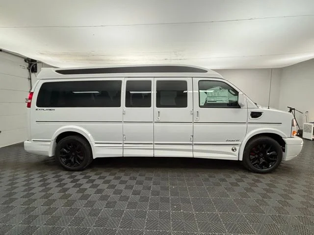 2026 GMC Savana Cargo Work Van - Photo 6