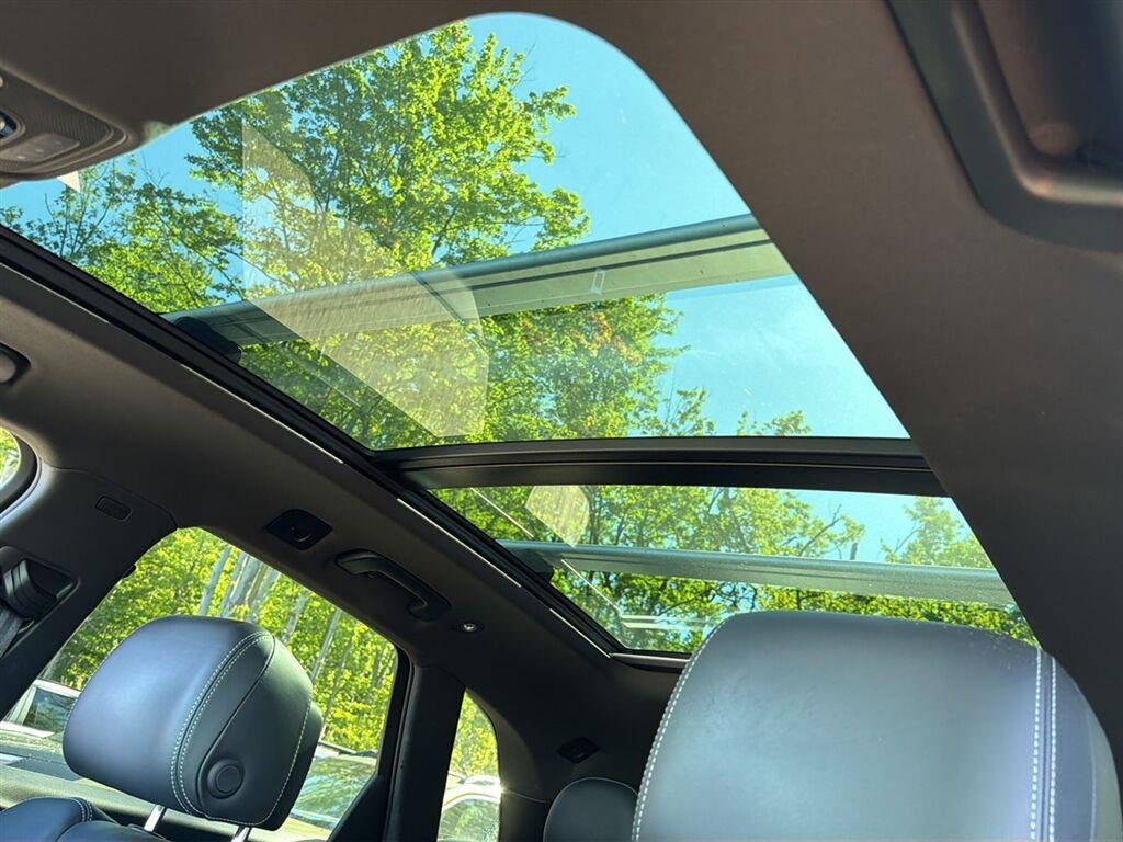 Used 2019 Brilliant Black Audi Prestige image 3