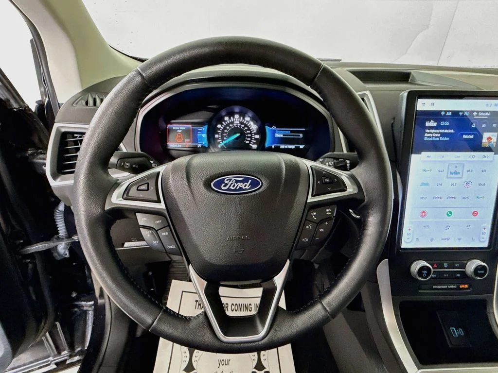 Used 2023 Agate Black Metallic Ford SEL image 15