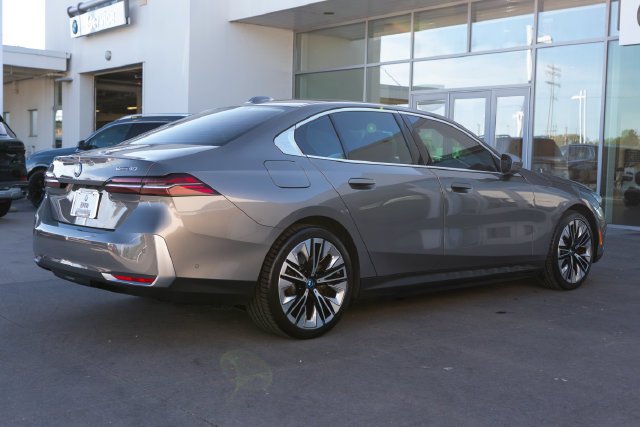 Certified Used 2024 Oxide Grey Met BMW eDrive40 image 10