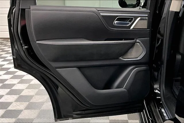 Used 2025 Mineral Black INFINITI SENSORY image 23