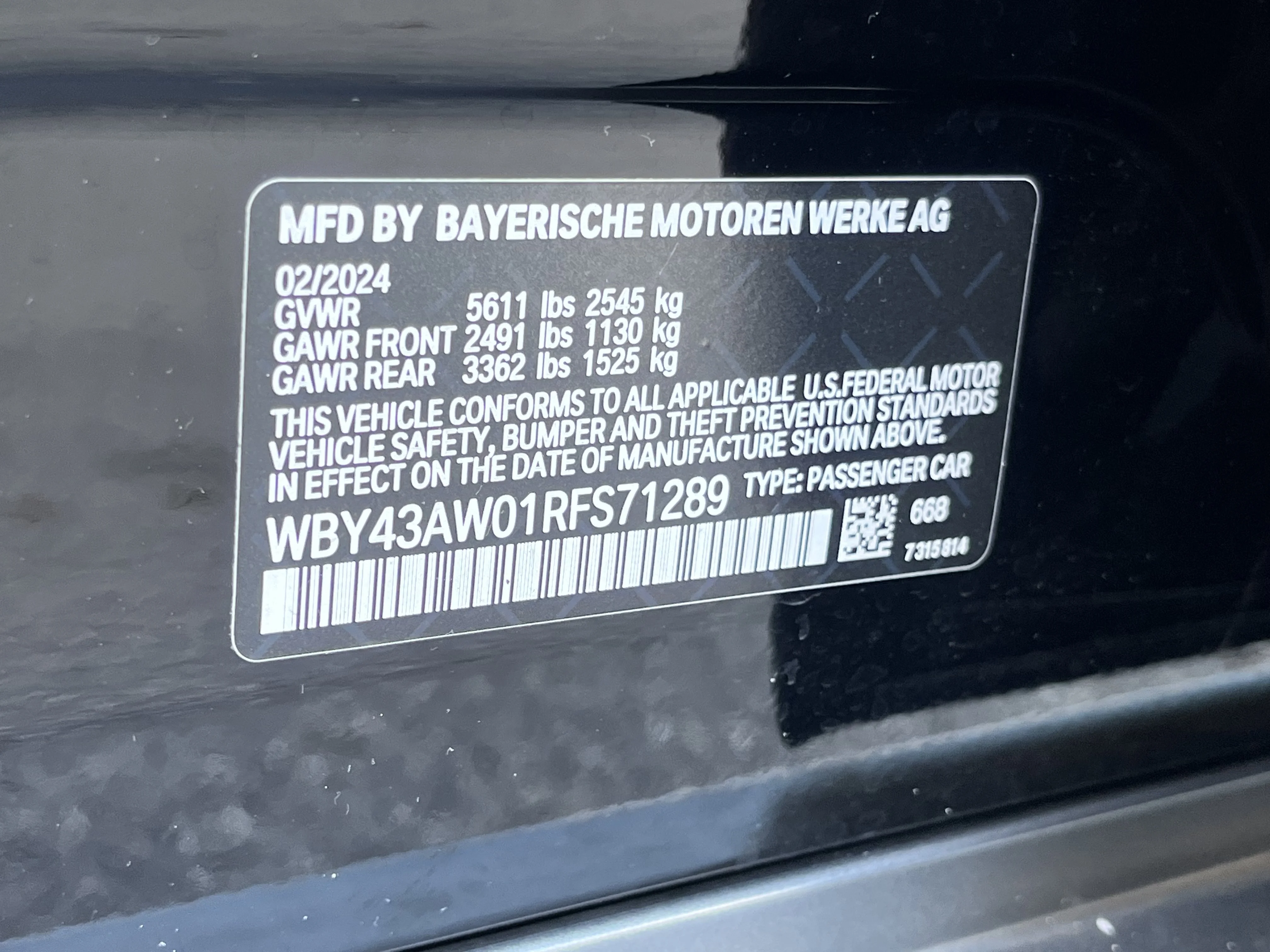 Used 2024 Jet Black BMW eDrive35 image 25