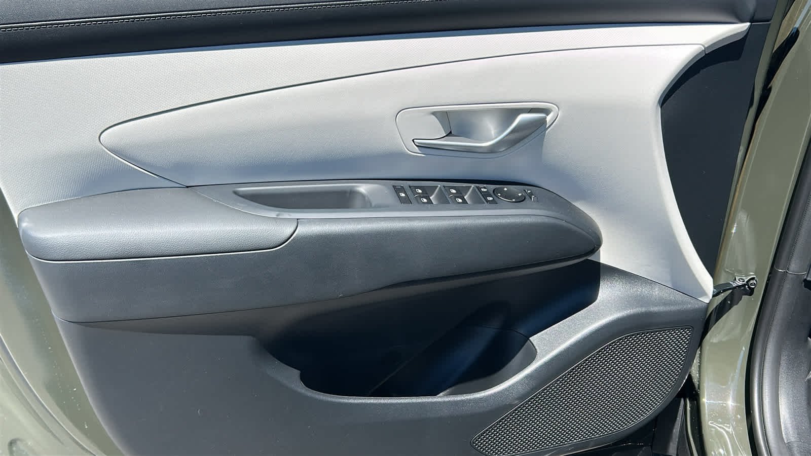 New 2026 Rockwood Green Hyundai SE AWD image 23