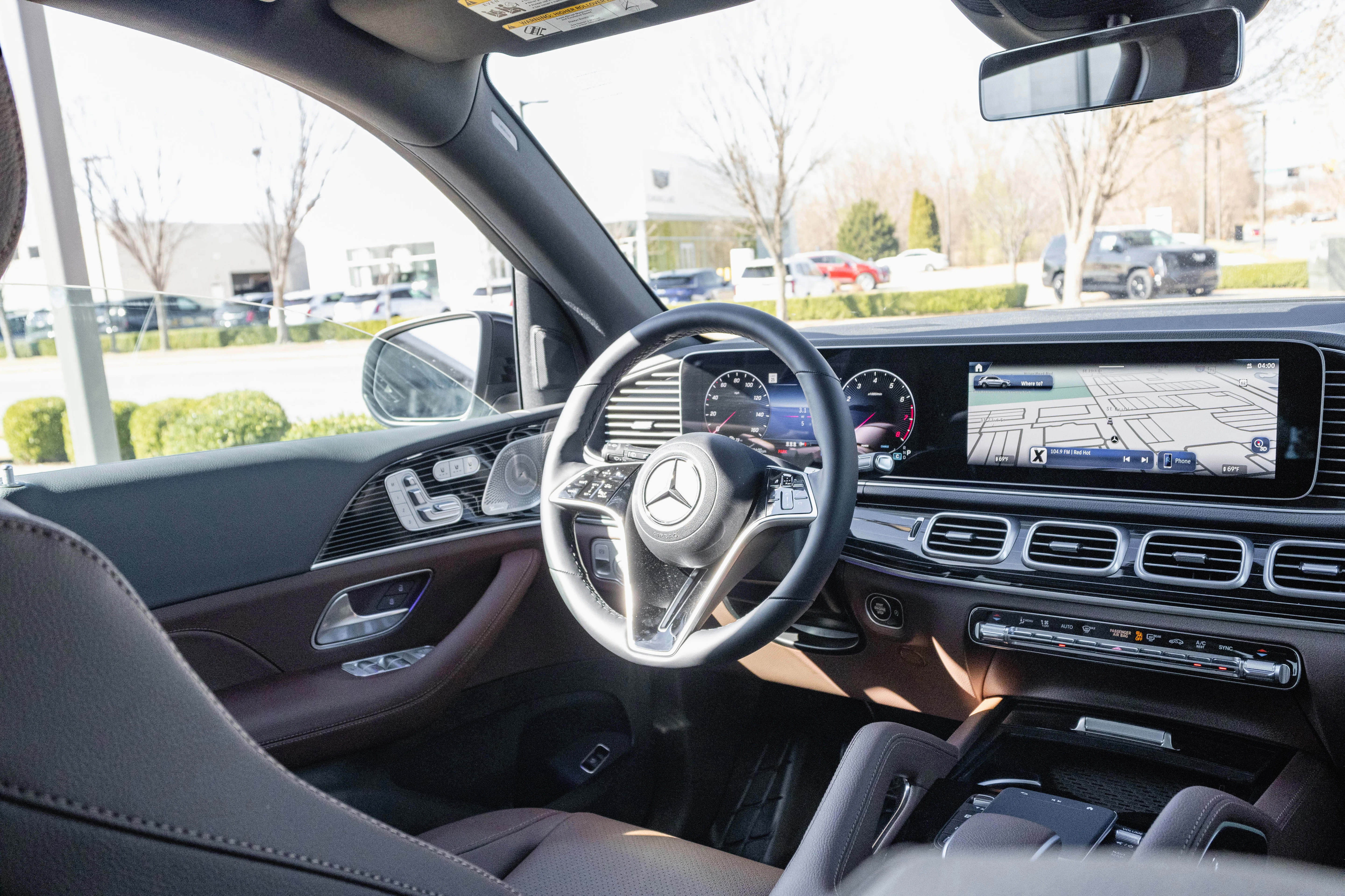 New 2026 MANUFAKTUR Alpine Grey Mercedes-Benz GLE 450 image 18