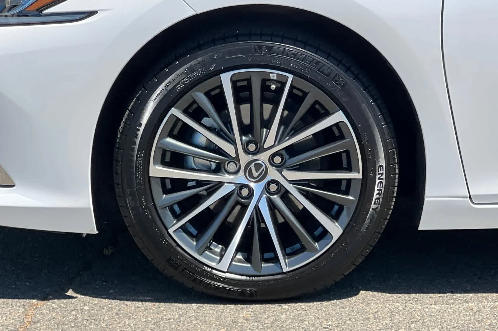 Certified Used 2025 EMINENT WHITE PEARL Lexus  image 30