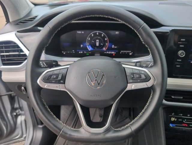 2025 Volkswagen Taos SE - Photo 11