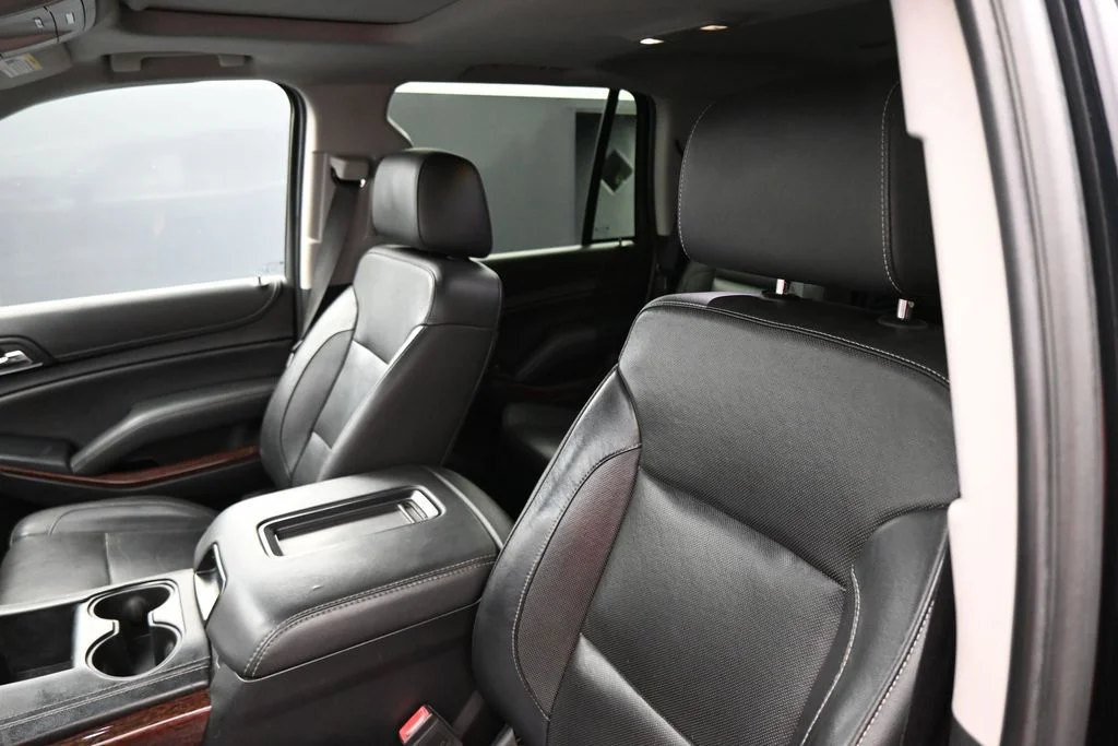 Used 2019 Black GMC SLT image 12
