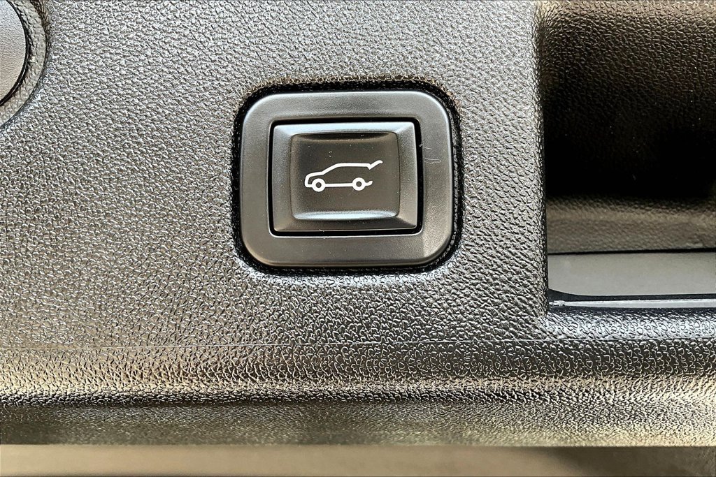 Used 2018 Gray Chevrolet LT image 24