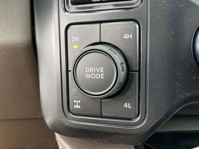 New 2026 Glacier Gray Metallic Tri-Coat Ford F-250® King Ranch® image 22