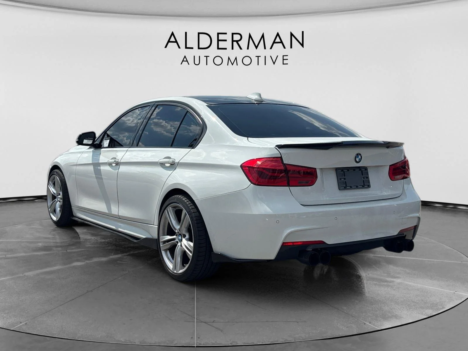 Used 2014 Alpine White BMW 335i xDrive image 3