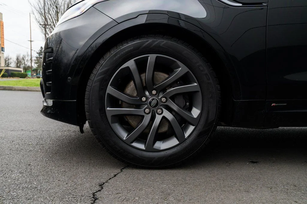 Used 2021 Black Land Rover S R-Dynamic image 7