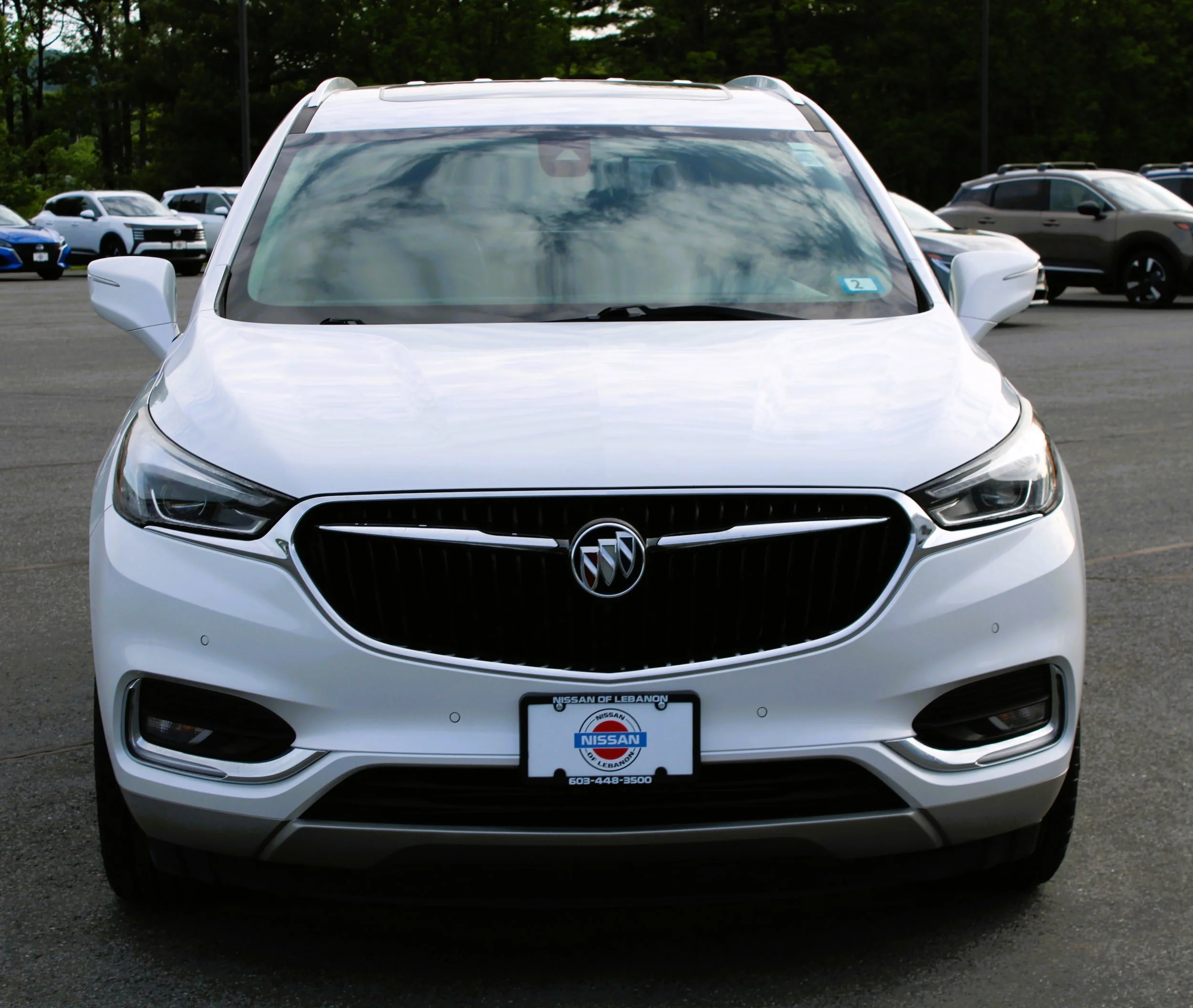 Used 2018 White Frost Tricoat Buick Premium image 3
