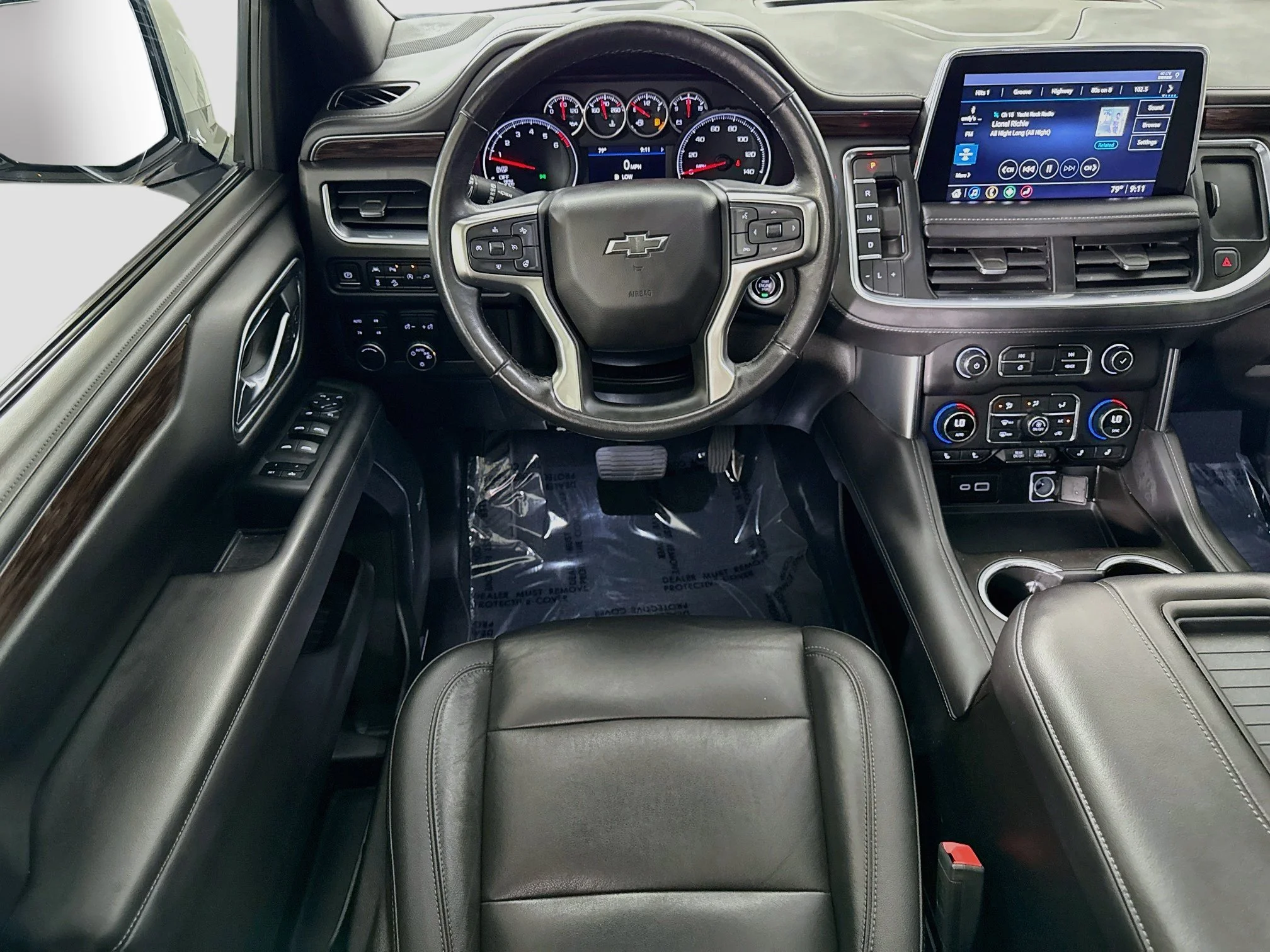Used 2021 SUMMIT WHITE Chevrolet Z71 image 24