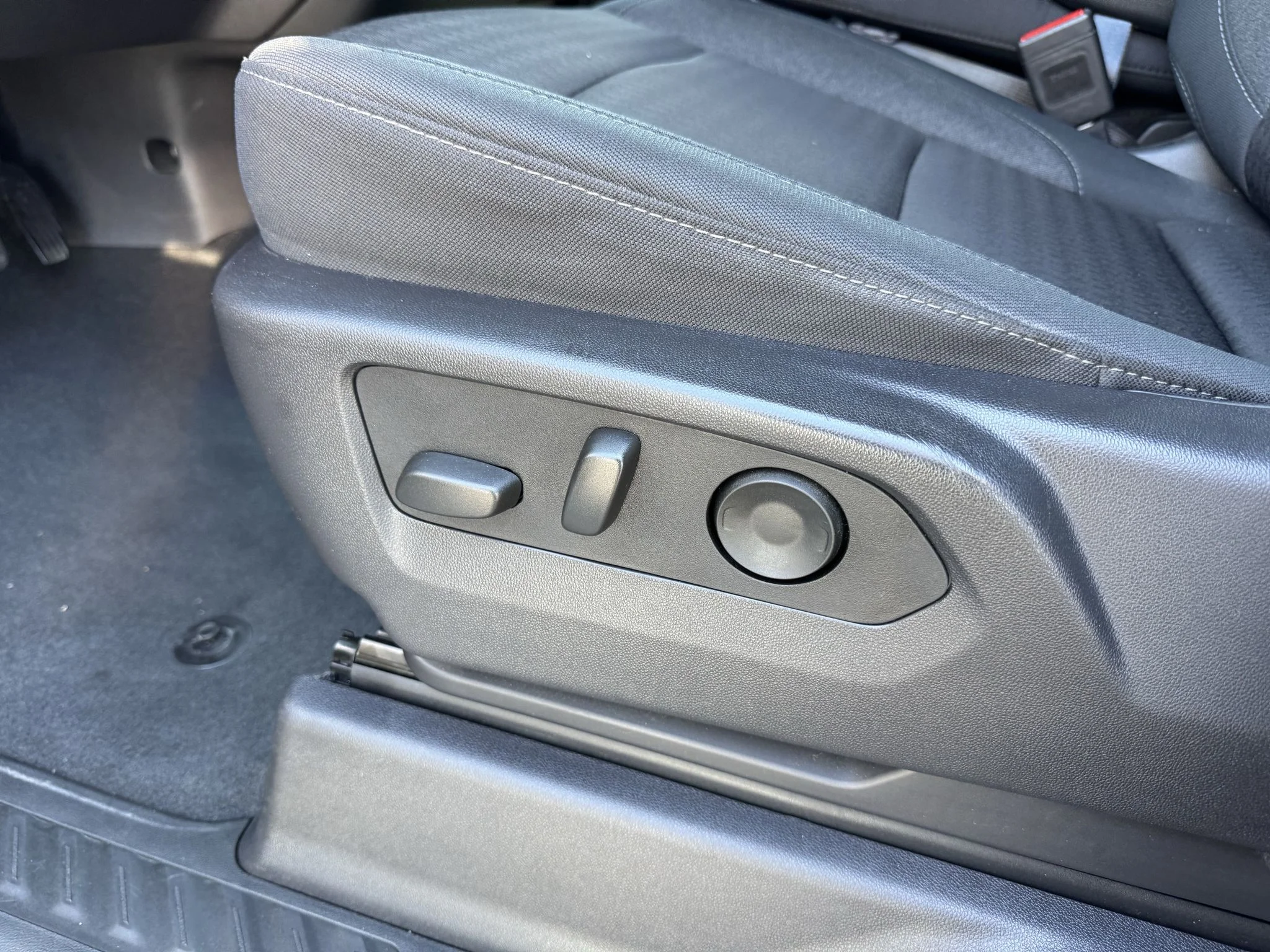 Used 2024 SUMMIT WHITE Chevrolet Custom Trail Boss image 16