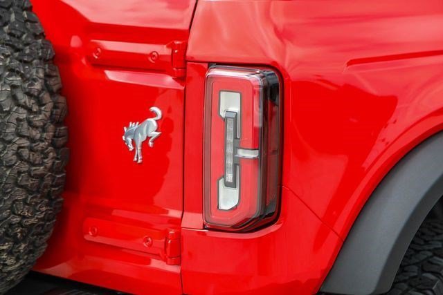 Used 2021 Race Red Ford Badlands image 9