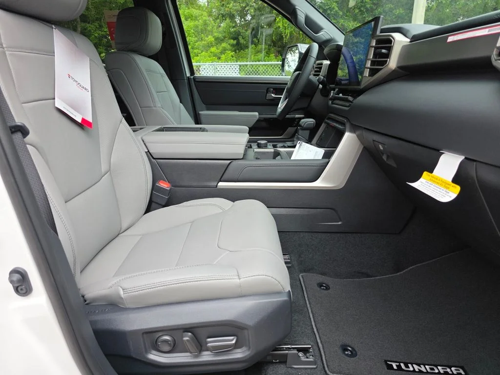 2026 Toyota Tundra Limited - Photo 14