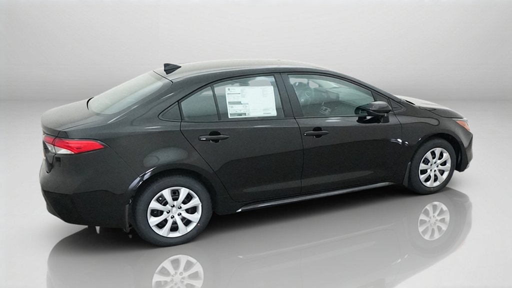 New 2027 Inked Toyota LE image 8