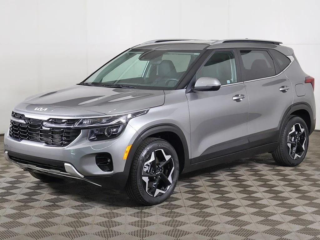 Used 2024 Gray Kia EX image 9
