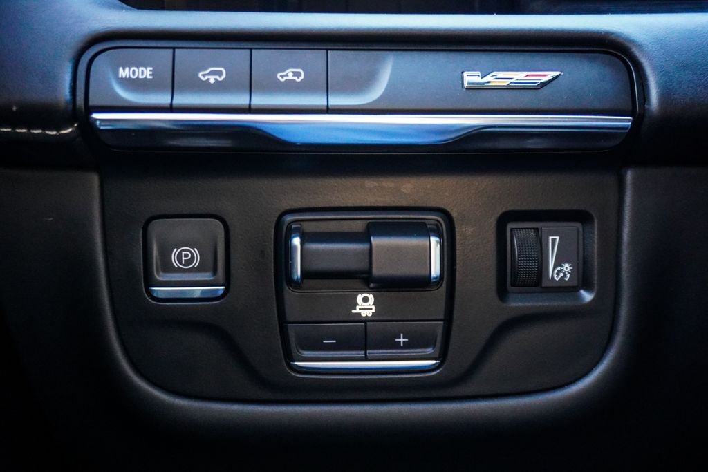Used 2024 Black Cadillac V-Series image 30