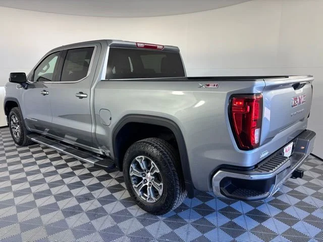 New 2026 Sterling Metallic GMC SLE image 5